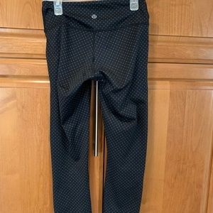 NWOT Black/Grey Polka Dot lululemon Leggings